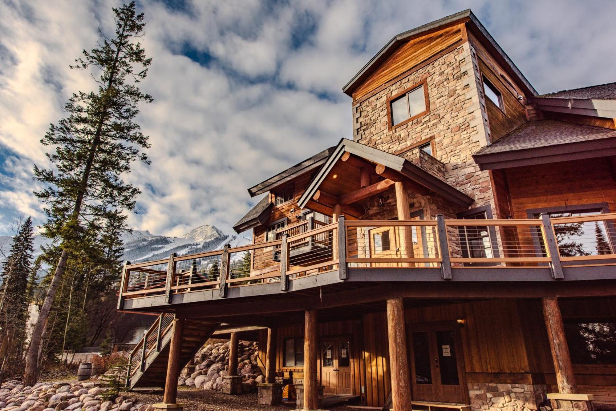 Winston Lodge Golden Dış mekan fotoğraf